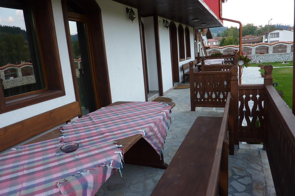 Guest House H Dzhogolanov Koprivsjtitsa Exteriör bild