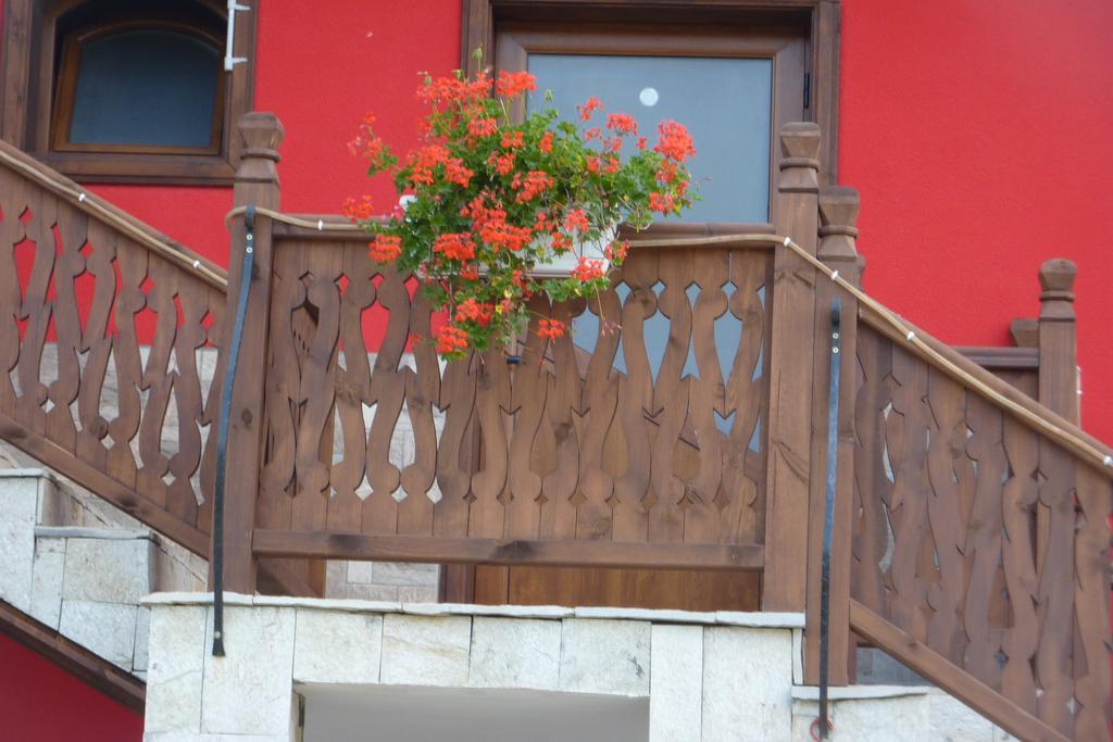 Guest House H Dzhogolanov Koprivsjtitsa Exteriör bild